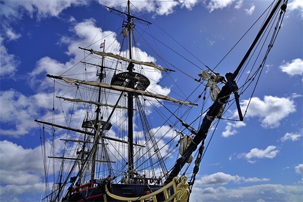 描写友情的优美句子188句