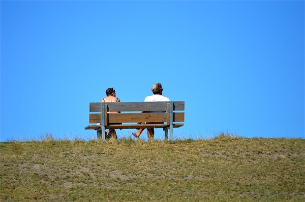 对逝者表示哀悼的话语 老人去世表示哀悼的话